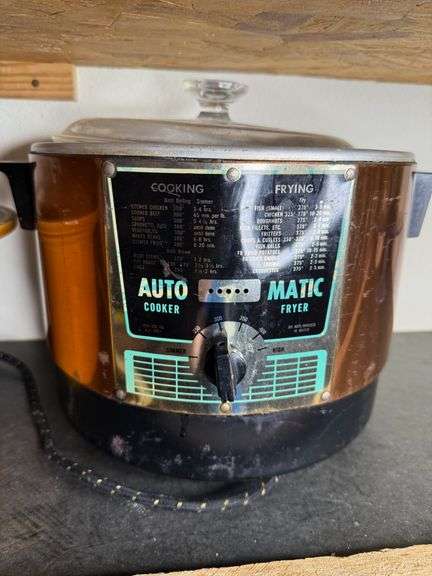 Automatic Cooker/Fryer, 2 Blenders & Crock with Lid