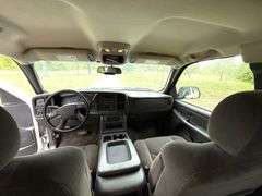 2007  Chevrolet  Silverado 1500 LS Extended Cab White Chevrolet Silverado 1500 Extended Cab Pickup Truck 8 Cylinder Engine