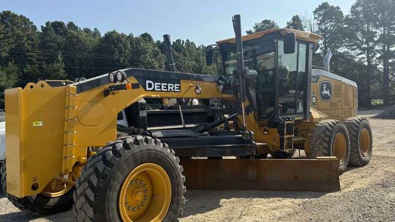 2023 John Deere 670G Motor Grader image