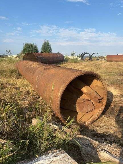 31’ x 3’6” steel pipe image
