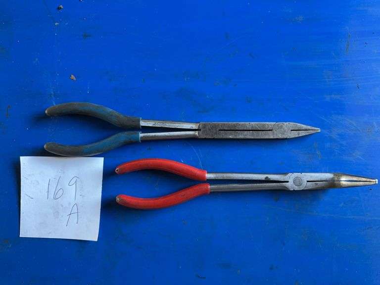 Snap-on red handle 90 needle nose pliers and blue handle long reach pliers image