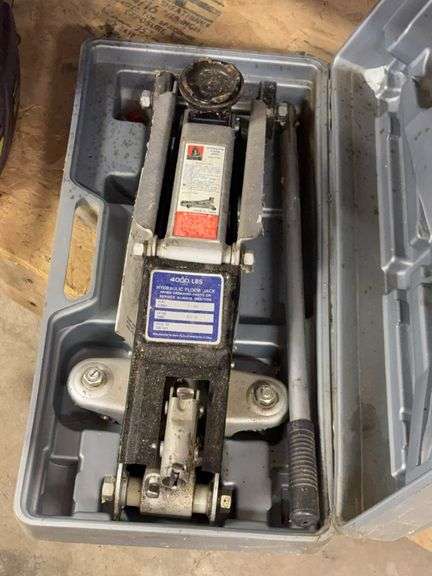 2 Ton floor jack w/ case image