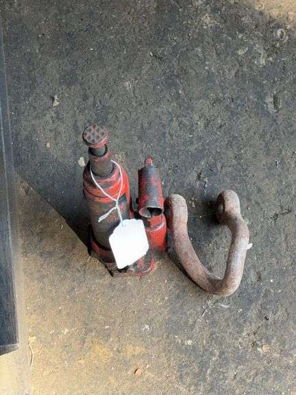 Small Jack, clevis image