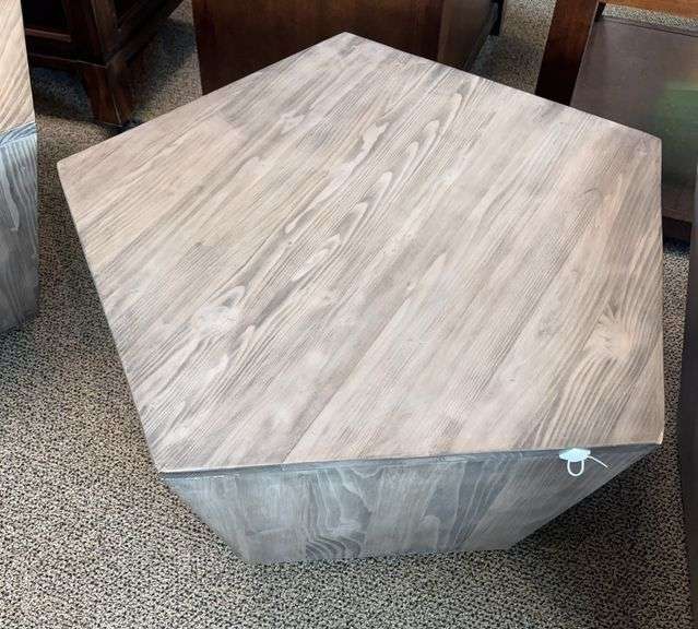 BANNER ELK SMALL CUBE TABLE - BASSETT FURNITURE IND., INC image