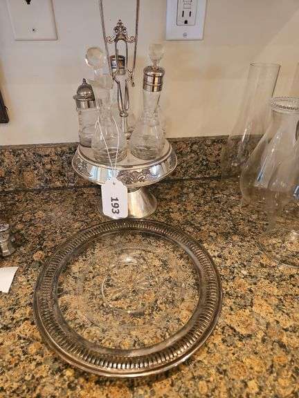 VTG Condiment Caster , serving plate image