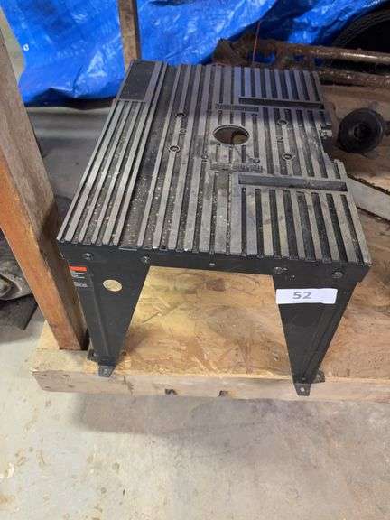 Router table image
