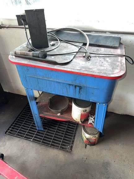 Parts washing station image