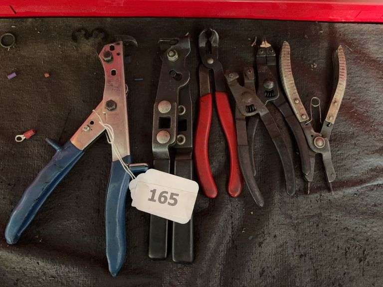 Snap ring pliers& other specialty pliers image