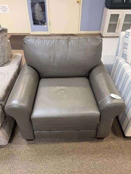 CAROLINA LEATHER SOCK ARM CHAIR - BASSETT FURNITURE IND., INC image