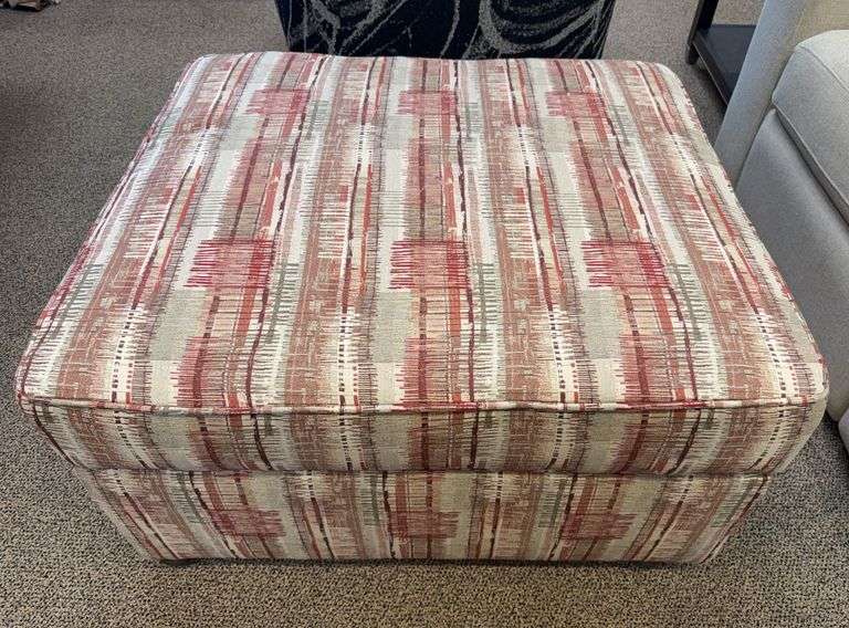 LIFT TOP STORAGE OTTOMAN - CRAFTMASTER image
