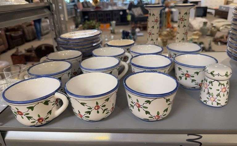 Set of China made in Portugal image