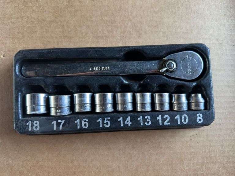 Snap-On 3/8" drive Metric Low profile wrachet set image