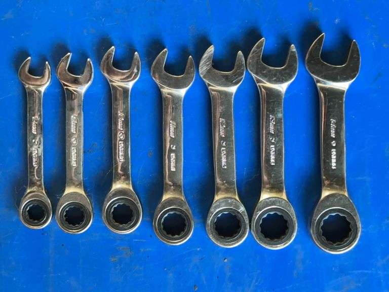 Snap-On metric combination stubby wrenches image