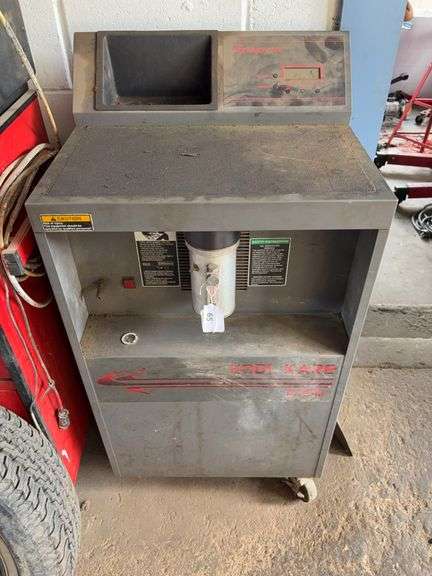 Snap-On Kool Kare R 134a refrigerant recovery machine image