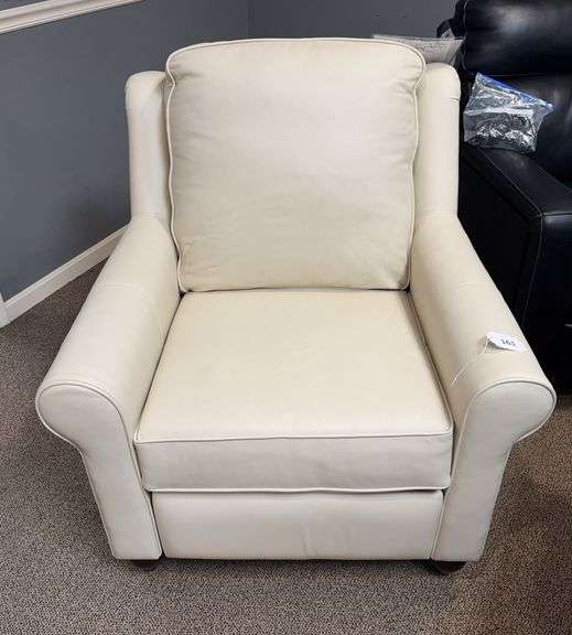 BASSETT RECLINING LEATHER CHAIR - BASSETT FURNITURE IND., INC image