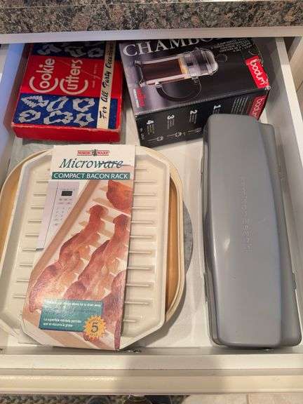 Vintage cookie cutters, coffee maker, microwave bacon racks, electric knife image