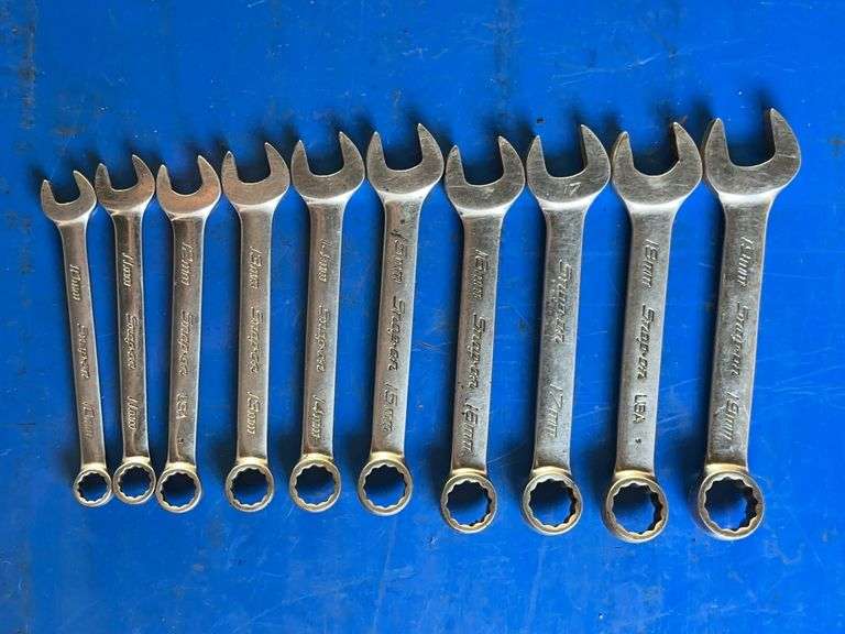 Snap-On metric ratcheting combination wrenches image