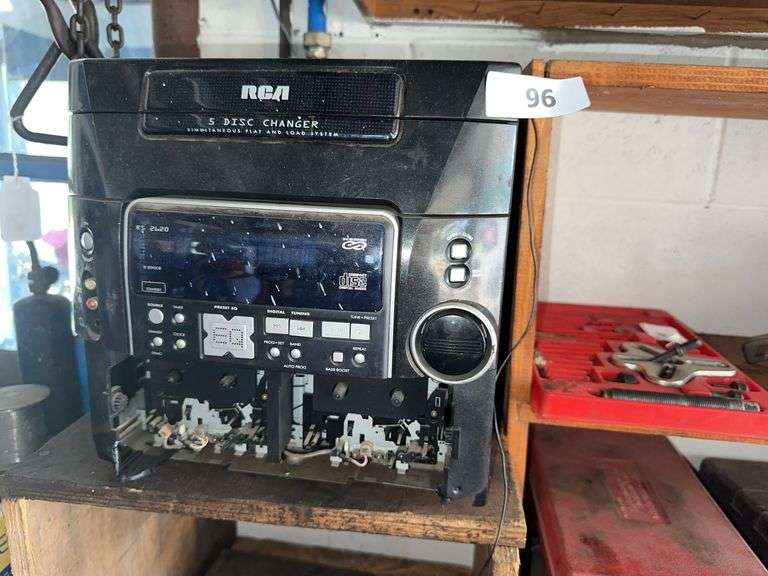 RCA radio(cassette tape damaged) fan (no base) image