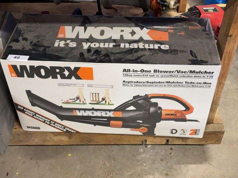 New in Box all in one blower/ vac/ mulch
