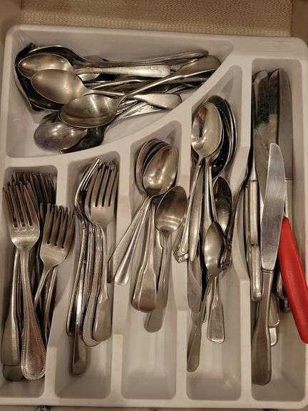 Flatware and Tray image