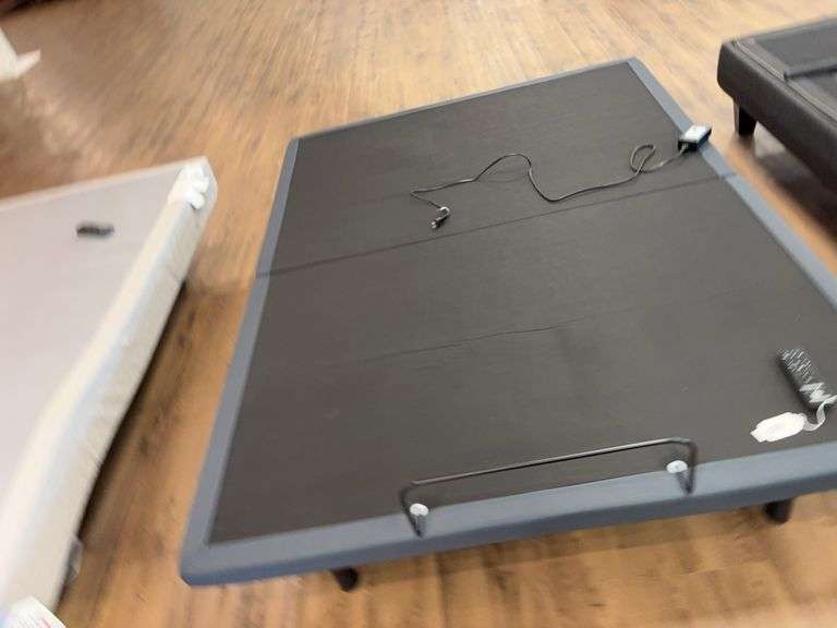 QUEEN 500833819-7550 POWER BASE - SIMMONS image