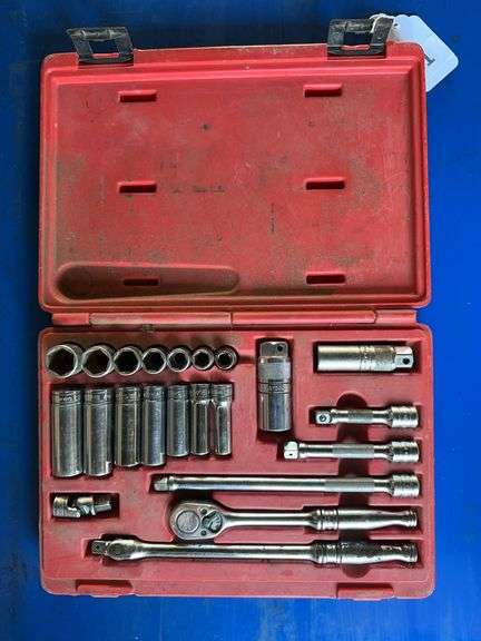 Snap-On 3/8” drive socket/wrench set image