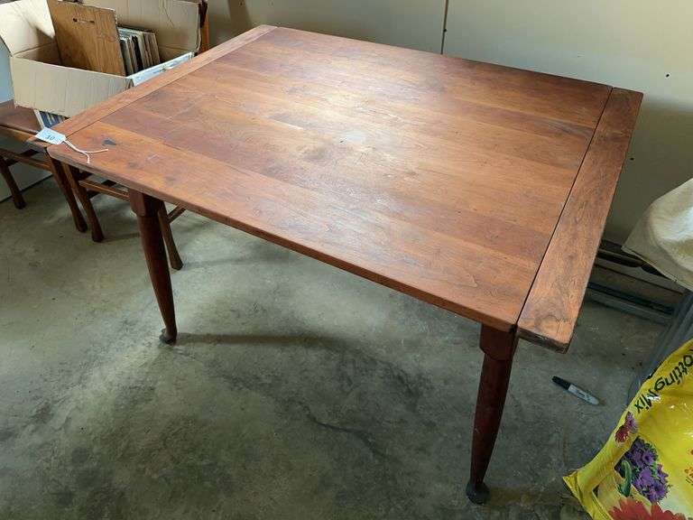 Leopold Stickley Table 48 x 36 top 30 inches tall image