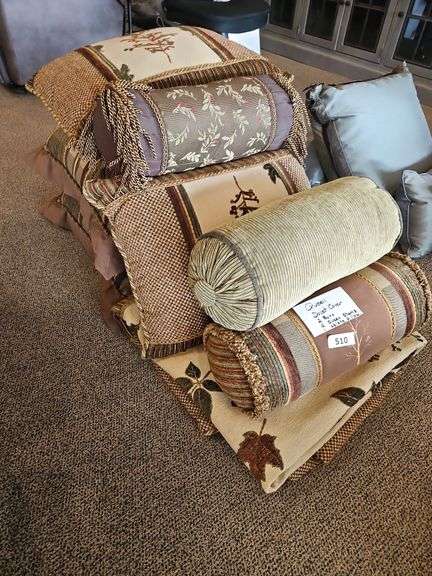 QUEEN DUVET COVER, 2 EURO, 2 QU SHAMS, 3 LONG PILLOW (8PC) image