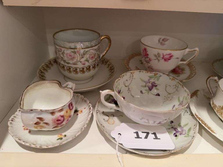 7 cups & saucers image