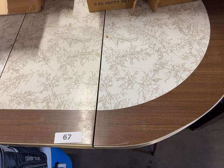 Vintage dinette table w/ no chairs image