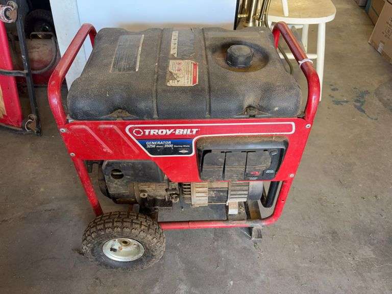 Troy-Bilt 3250 watt generator