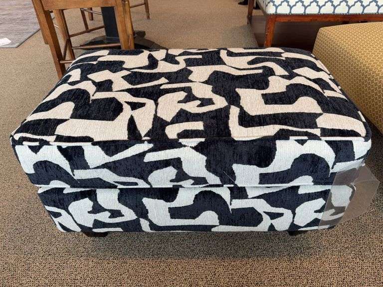 SPENCER  STATIONARY OTTOMAN - SOUTHERN MOTION image