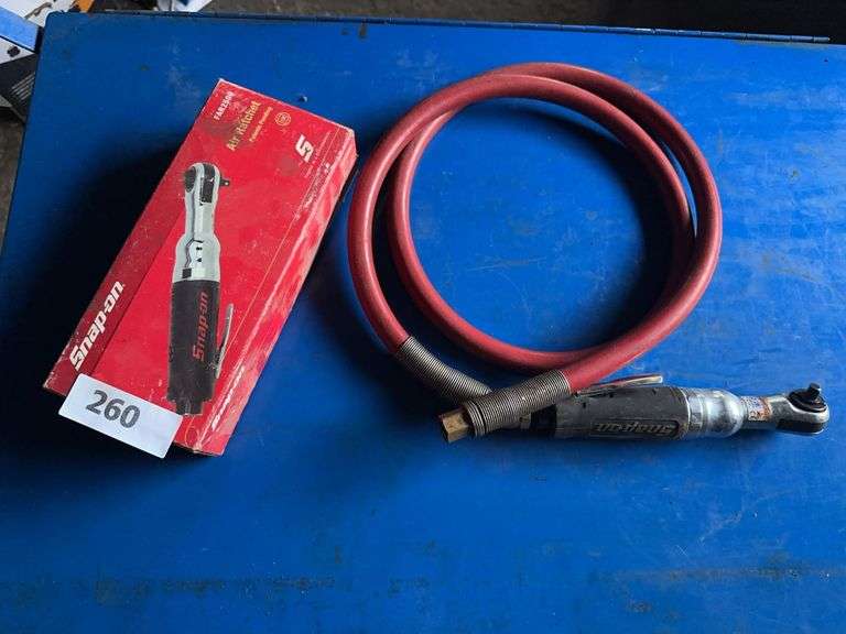 Snap On 1/4” air ratchet w/ whip image