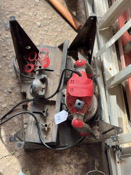 Skil router w/ table image