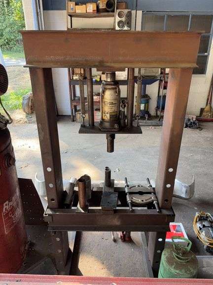 20 Ton capacity shop press image