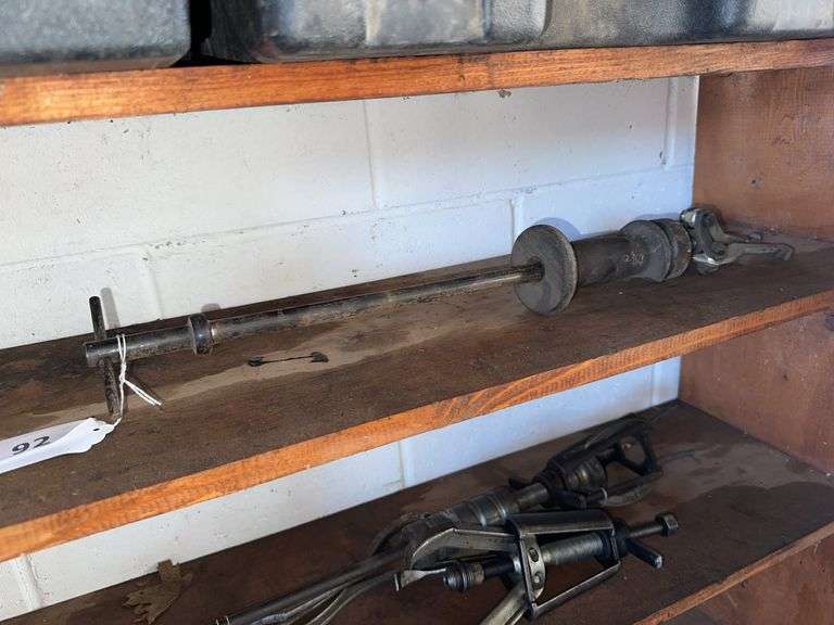 Axle Bearing Puller image