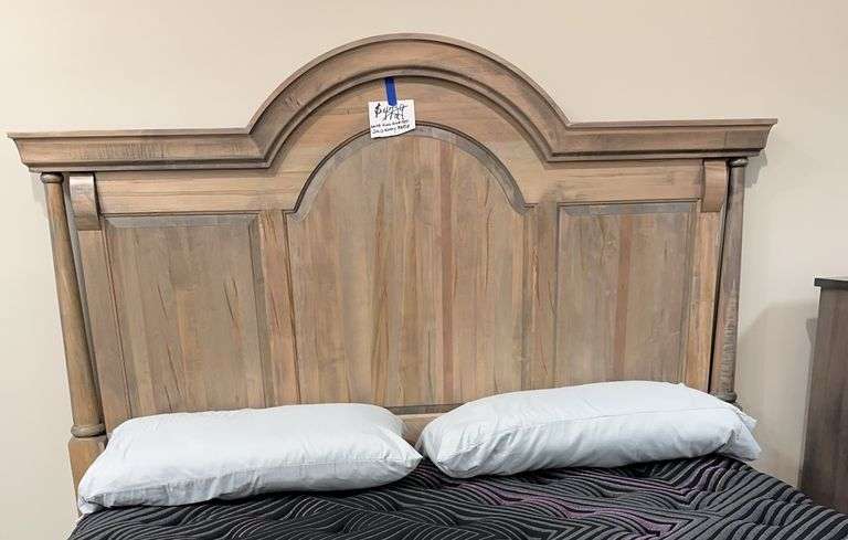 BARTLETTS ISLAND COMPLETE KING BED - MAVIN image