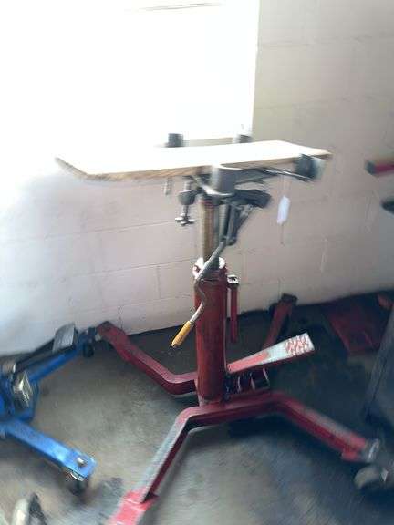 Transmission jack image