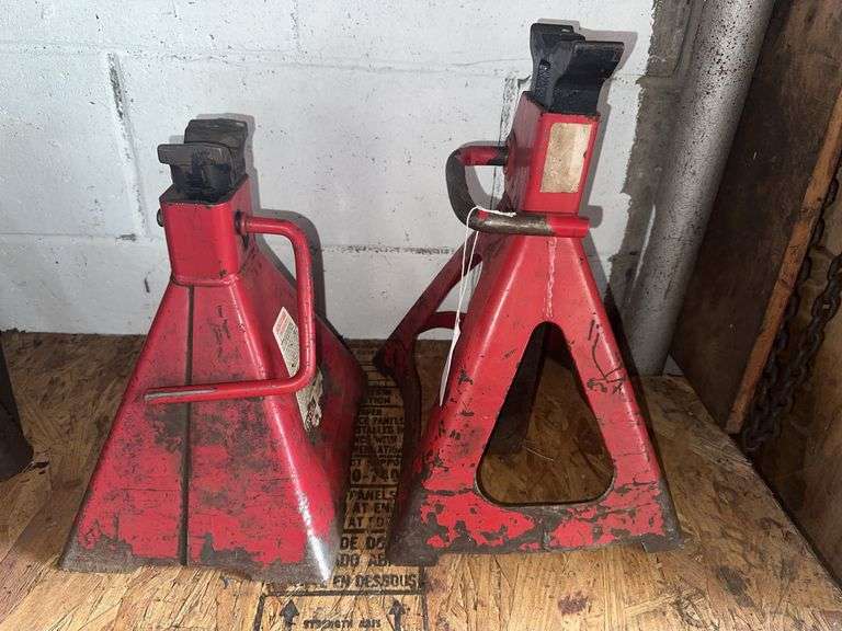 Pair of 5 ton jack stands image