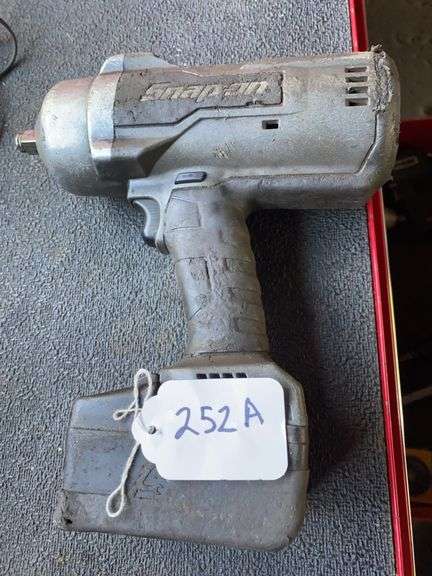 Snap-on battery operated cordless impact no charger image