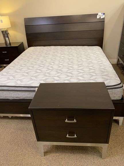 KING WOOD PLANK HEADBOARD, FOOTBOARD, RAILS, PAIR NIGHT STANDS, 3 DRAWER CHEST, PAIR 7 DRAWER CHESTS, BLMO - DURHAM FURNITURE, (EXCLUDES MATTRESS) image