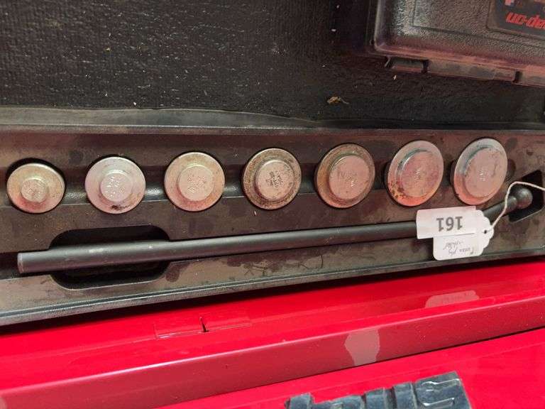 Freeze plug installer image