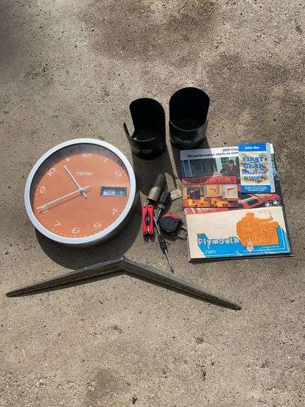 Wall clock, paperwork, miscellaneous items image