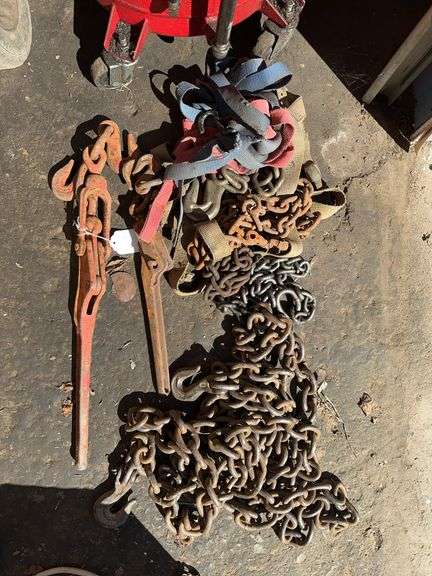 Chain binders. Chain, ratchet strap image