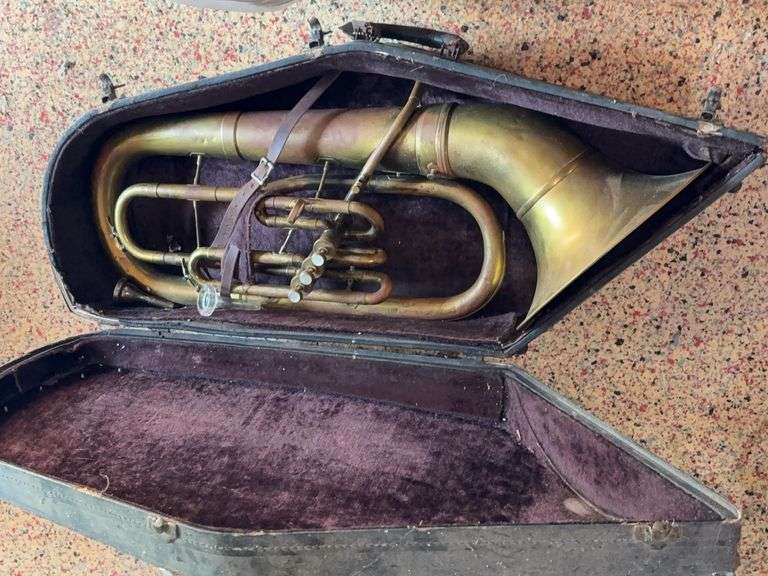 Vintage brass Baritone horn image