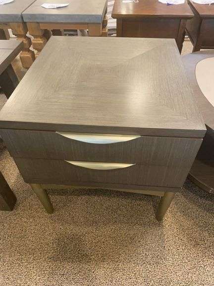 LEGACY CHAIRSIDE TABLE, 7239290 BC 78549 image