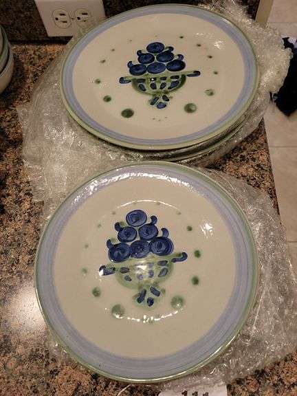 M.A. Hadley Dinner & Salad Plates  11 pieces image