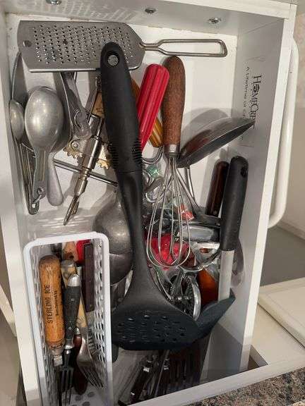 Contents of drawer image