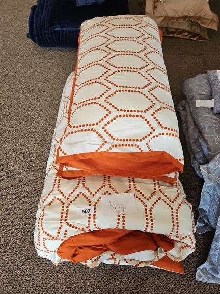 1 KING SPREAD, 2 KING PILLOWS, 3PC TOTAL image