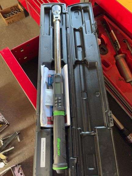 Snap-On digital 1/2” drive torque wrench w/ angle image